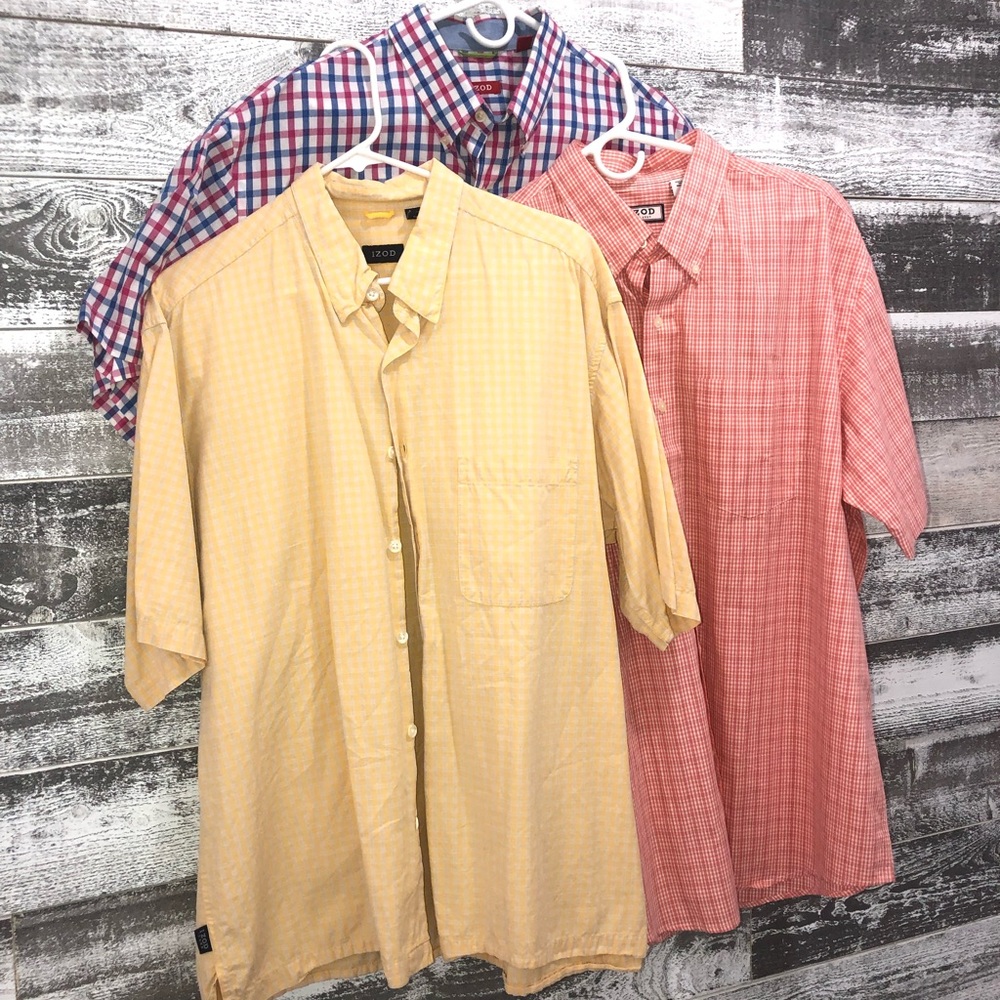 3 Izod men’s short sleeve shirts
